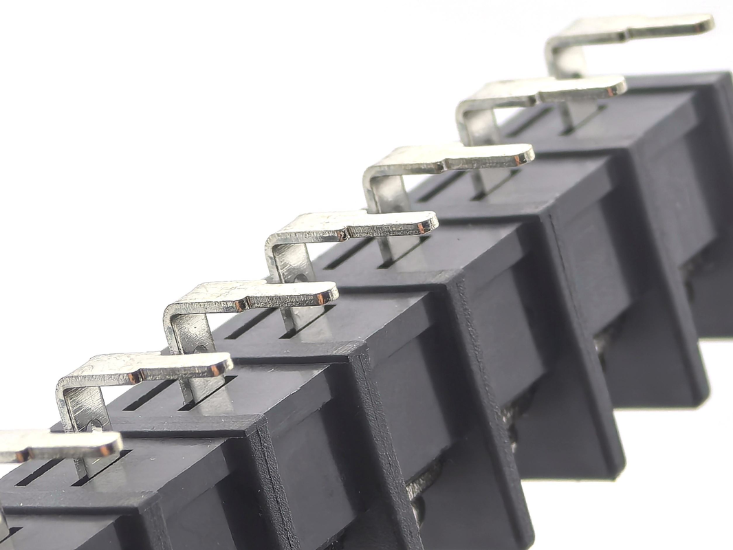 Blocchi terminali a barriera con passo 9,5 mm, DIP a 90 gradi, neri, 11P, materiale PA66, 300V 25A